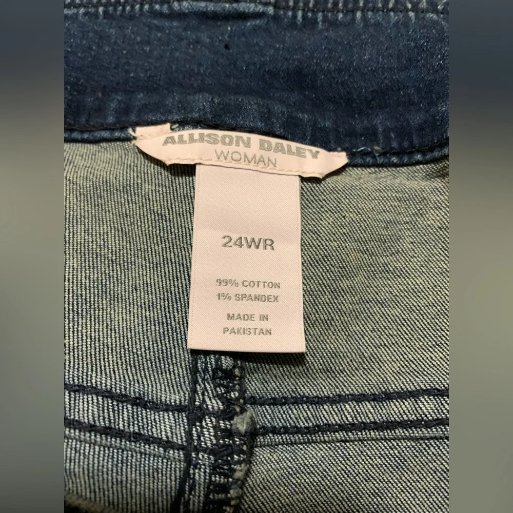 NWT Allison‎ Daley Woman Crop Pants 24WR Dark Wash Denim Classic Minimalist